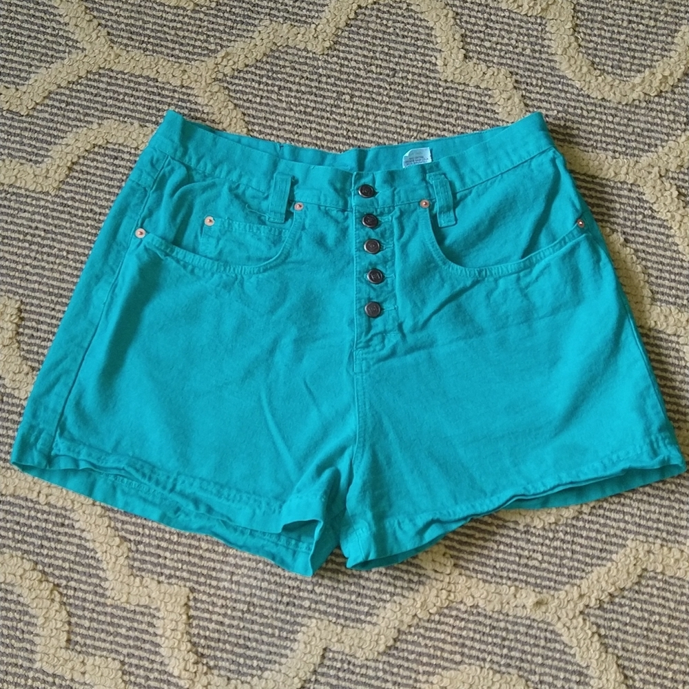 Vintage lei Shorts - Picture 1 of 5